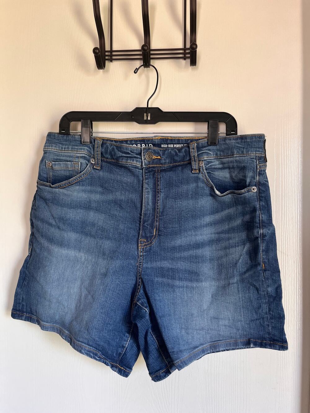 Torrid Women’s Size 16 High-Rise Perfect 7" Vintage Stretch Denim Shorts